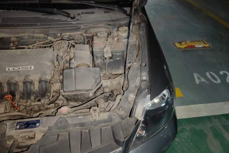 Used Everus S1 2011 1.3L Automatic Comfort Edition Engine Bay Left