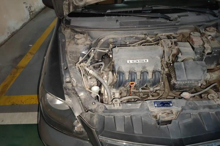 Used Everus S1 2011 1.3L Automatic Comfort Edition Engine Bay Right