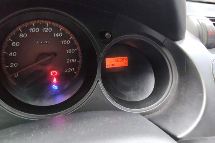 Used Everus S1 2011 1.3L Manual Comfort Edition Odometer Close Up