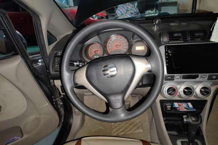 Used Everus S1 2011 1.3L Automatic Comfort Edition Steering Wheel