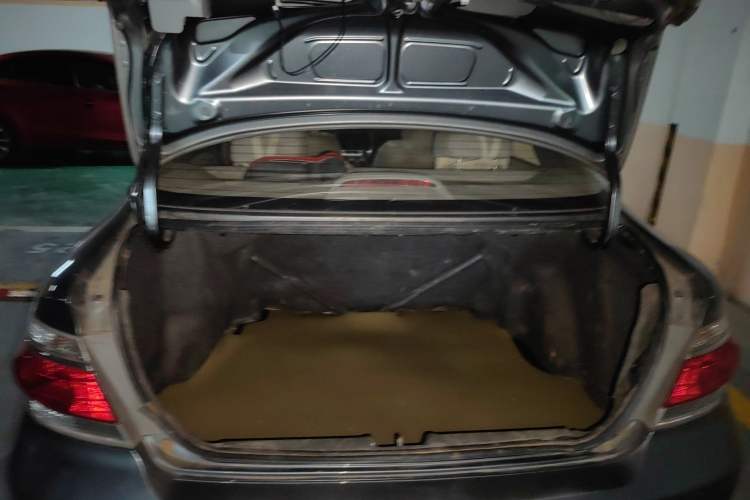 Used Everus S1 2011 1.3L Automatic Comfort Edition Trunk