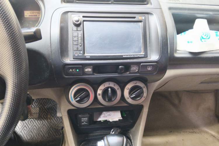 Used Everus S1 2011 1.3L Automatic Comfort Edition Audio And AC Panel