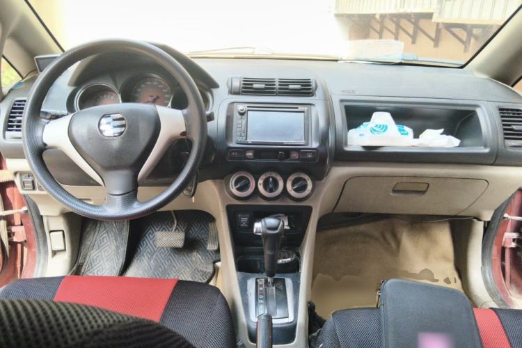 Used Everus S1 2011 1.3L Automatic Comfort Edition Center Console