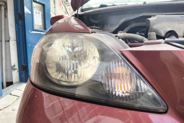 Used Everus S1 2011 1.3L Automatic Comfort Edition Right Front Headlight