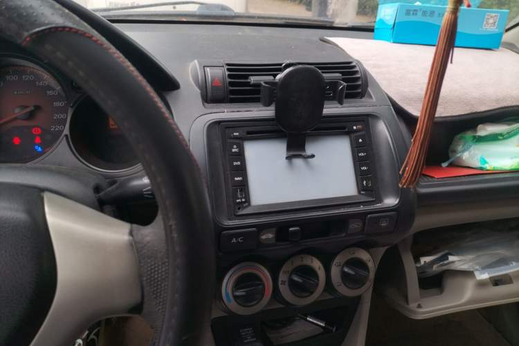 Used Everus S1 2011 1.3L Automatic Comfort Edition Audio And AC Panel