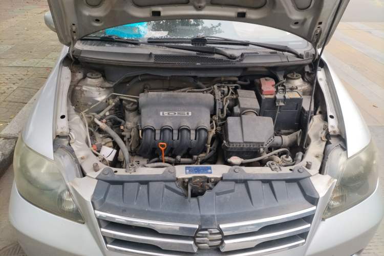 Used Everus S1 2011 1.3L Automatic Comfort Edition Engine Bay