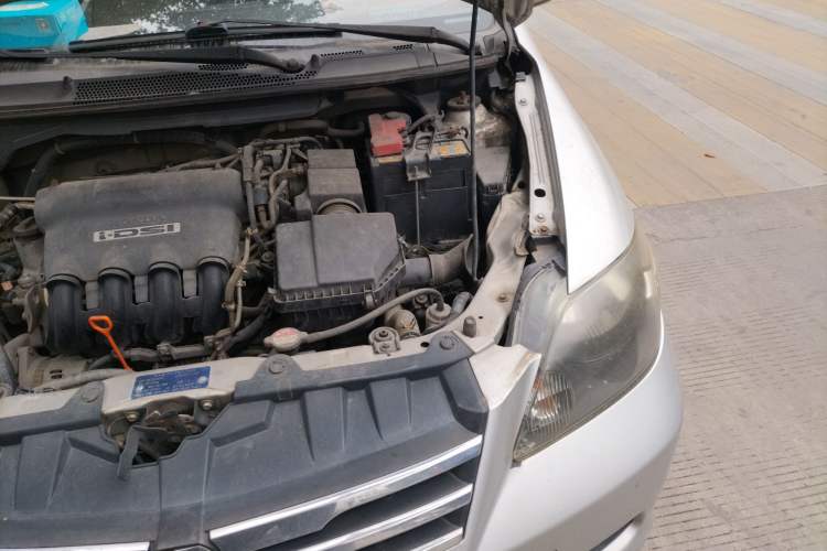 Used Everus S1 2011 1.3L Automatic Comfort Edition Engine Bay Left