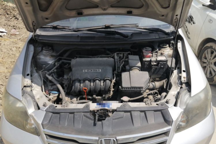 Used Everus S1 2011 1.3L Automatic Comfort Edition Engine Bay