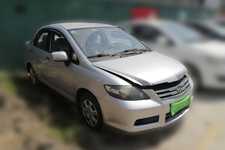 Used Everus S1 2011 1.3L Automatic Comfort Edition Front Right 45 Deg