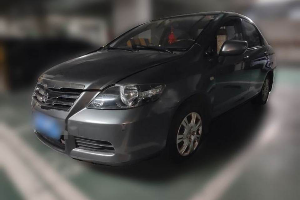 Everus S1 2011