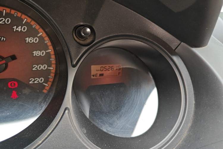 Used Everus S1 2011 1.3L Automatic Comfort Edition Odometer Close Up