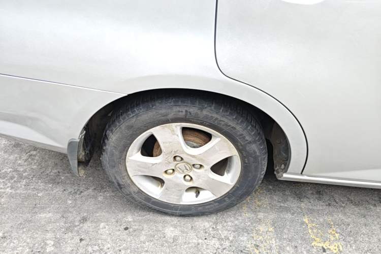 Used Everus S1 2011 1.3L Automatic Comfort Edition Right Rear Wheel Hub