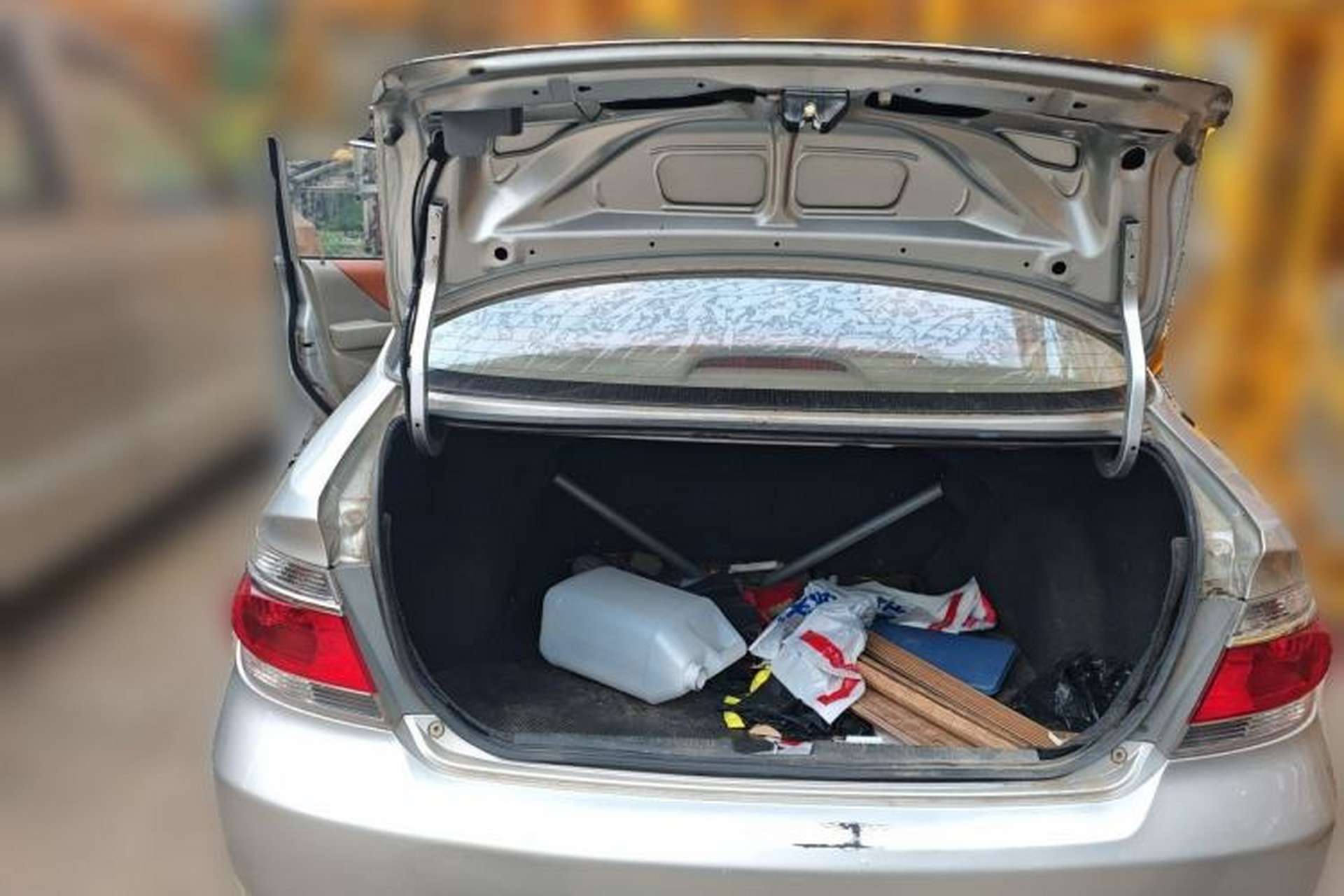 Used Everus S1 2011 1.3L Manual Comfort Edition Trunk