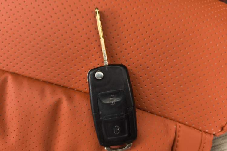Used Everus S1 2011 1.3L Manual Comfort Edition Vehicle Key