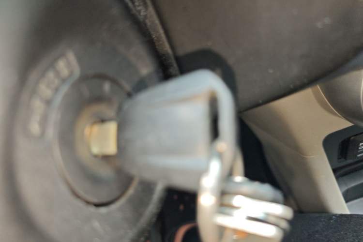 Used Everus S1 2011 1.3L Manual Comfort Edition Vehicle Key