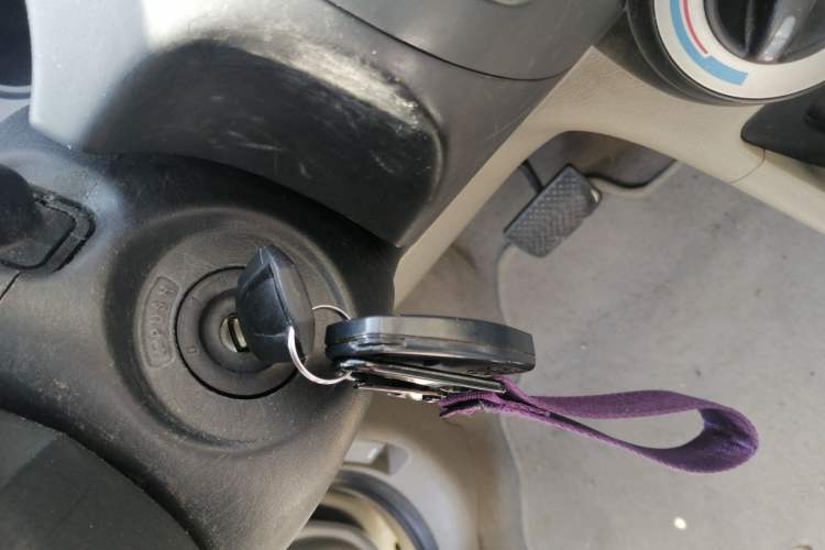 Used Everus S1 2011 1.3L Automatic Comfort Edition Vehicle Key
