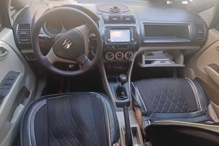 Used Everus S1 2011 1.3L Manual Comfort Edition Center Console