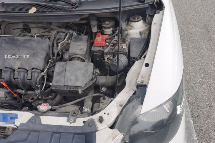 Used Everus S1 2011 1.3L Manual Comfort Edition Engine Bay Left