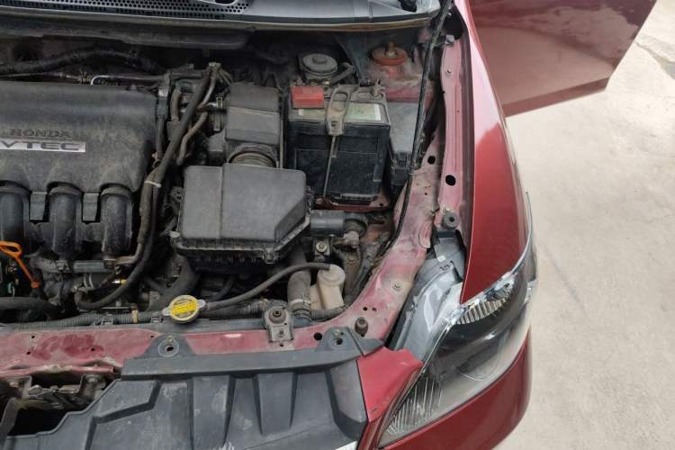 Used Everus S1 2011 1.5L Automatic Luxury Edition Engine Bay Left