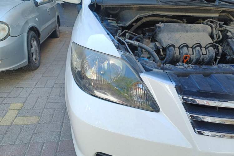 Used Everus S1 2011 1.3L Manual Comfort Edition Right Front Headlight