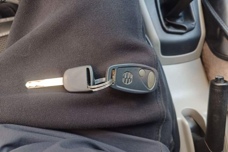 Used Everus S1 2011 1.3L Manual Comfort Edition Vehicle Key
