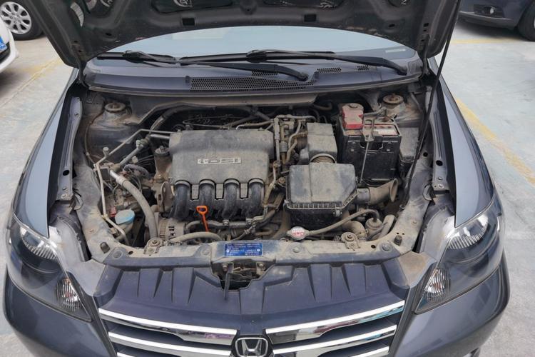 Used Everus S1 2012 1.3L Automatic Comfort Edition Engine Bay