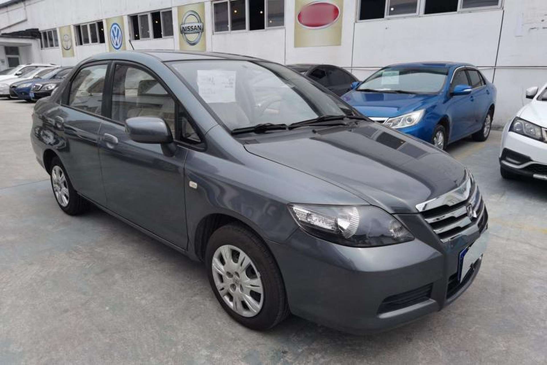 Used Everus S1 2012 1.3L Automatic Comfort Edition Front Right 45 Deg