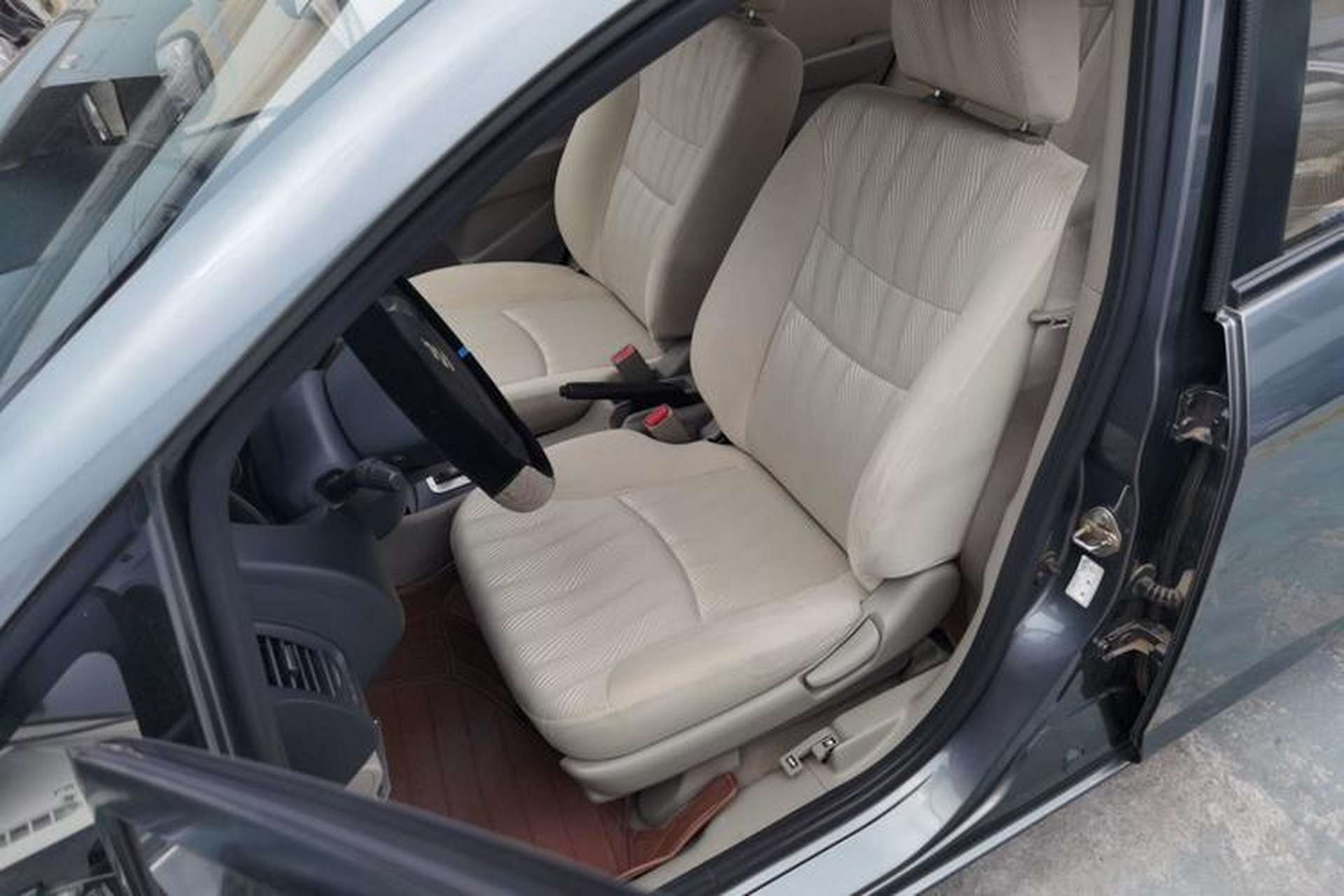 Used Everus S1 2012 1.3L Automatic Comfort Edition Left Front Seat