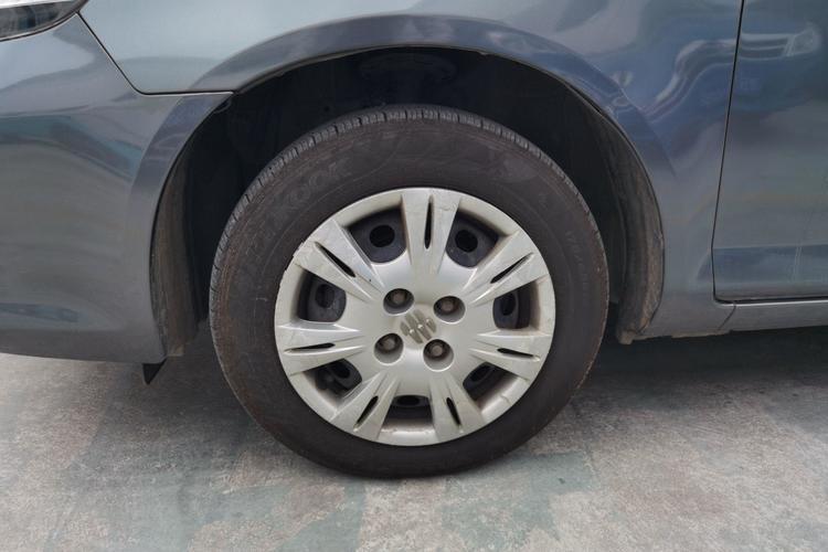 Used Everus S1 2012 1.3L Automatic Comfort Edition Left Front Wheel Hub