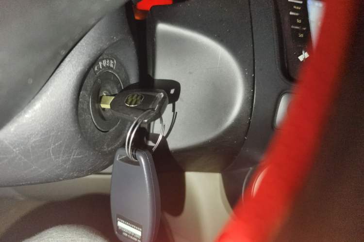 Used Everus S1 2012 1.3L Automatic Comfort Edition Vehicle Key