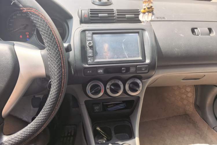 Used Everus S1 2012 1.3L Manual Comfort Edition Audio And AC Panel