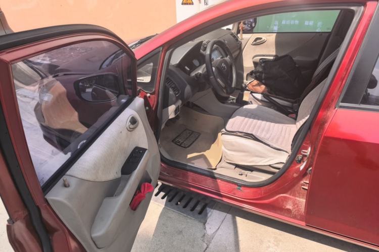 Used Everus S1 2012 1.3L Manual Comfort Edition Driver Seat