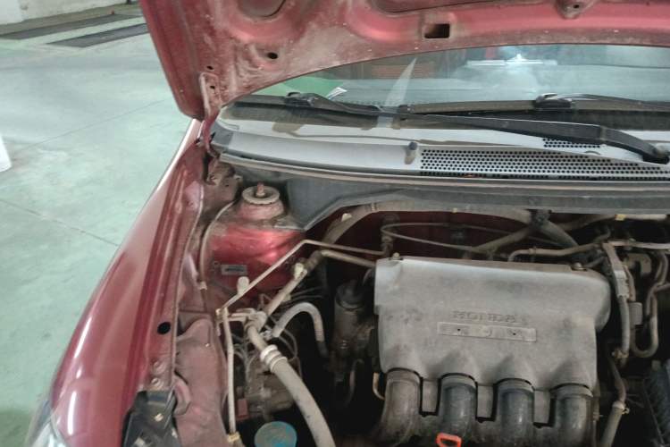 Used Everus S1 2012 1.3L Manual Comfort Edition Engine Bay Right