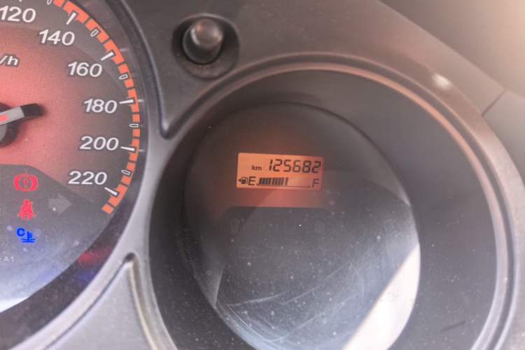 Used Everus S1 2012 1.3L Manual Comfort Edition Odometer Close Up