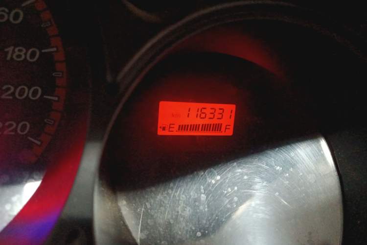 Used Everus S1 2012 1.3L Manual Comfort Edition Odometer Close Up