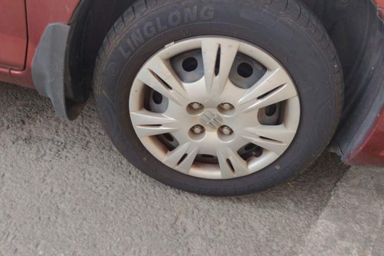 Used Everus S1 2012 1.3L Manual Comfort Edition Right Front Wheel Hub