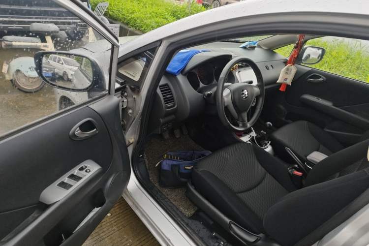 Used Everus S1 2012 1.5L Manual Sport Edition Driver Seat