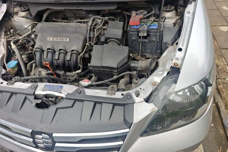 Used Everus S1 2012 1.3L Automatic Comfort Edition Engine Bay Left
