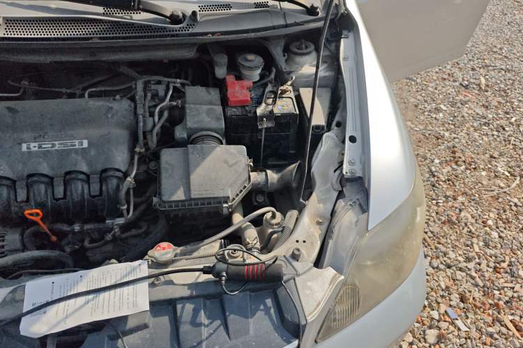 Used Everus S1 2012 1.3L Manual Comfort Edition Engine Bay Left