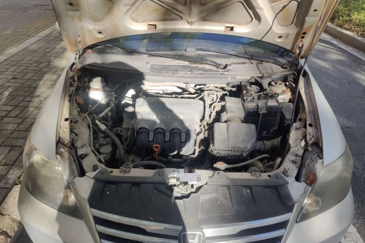 Used Everus S1 2012 1.3L Automatic Comfort Edition Engine Bay