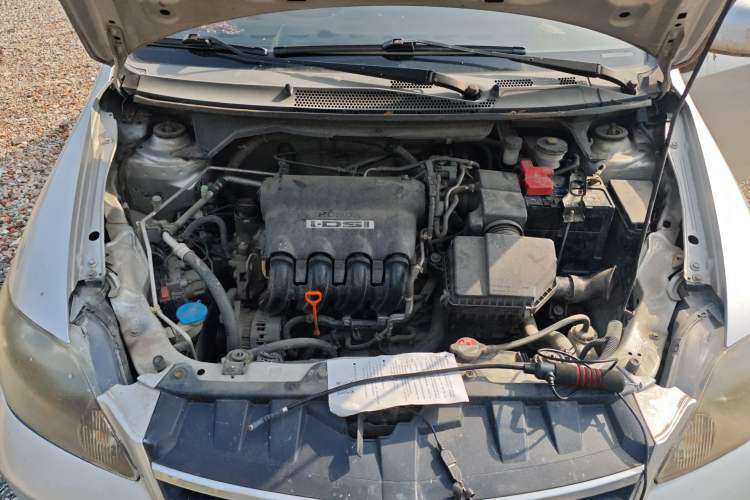 Used Everus S1 2012 1.3L Manual Comfort Edition Engine Bay