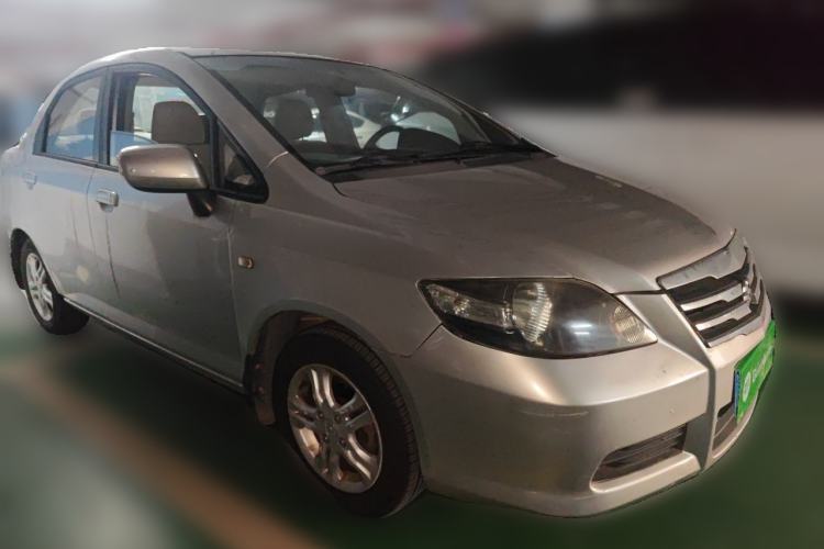 Used Everus S1 2012 1.3L Automatic Comfort Edition Front Right 45 Deg