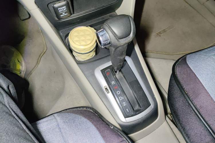 Used Everus S1 2012 1.3L Automatic Comfort Edition Gear Lever