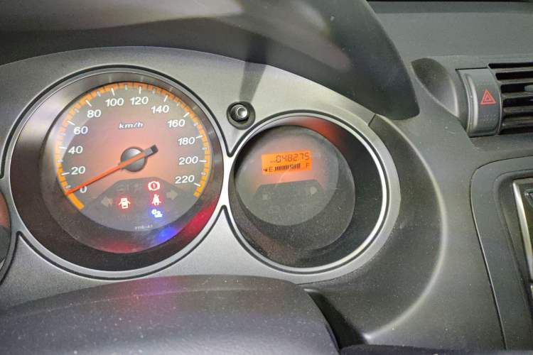 Used Everus S1 2012 1.3L Automatic Comfort Edition Odometer Close Up