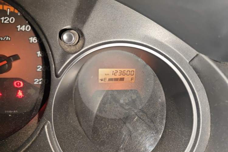 Used Everus S1 2012 1.3L Automatic Comfort Edition Odometer Close Up