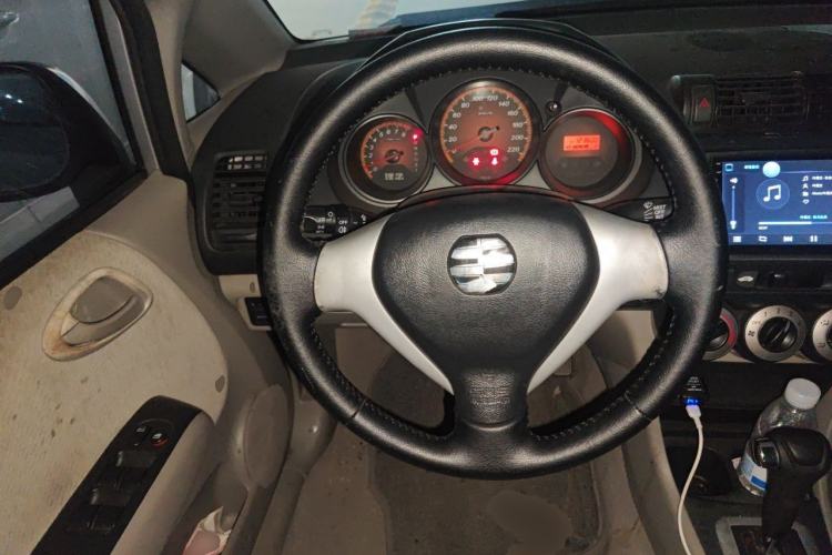 Used Everus S1 2012 1.3L Automatic Comfort Edition Steering Wheel