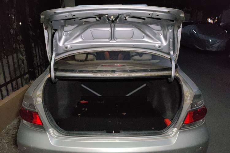 Used Everus S1 2012 1.3L Automatic Comfort Edition Trunk
