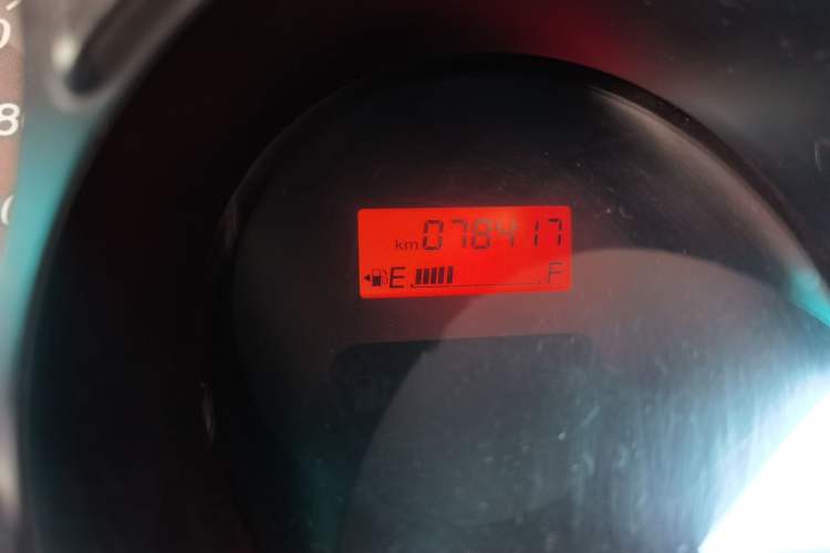 Used Everus S1 2012 1.3L Manual Comfort Edition Odometer Close Up