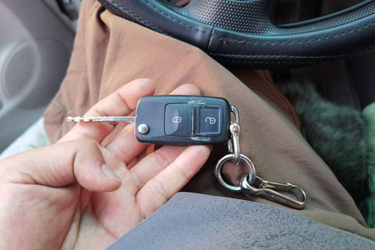 Used Everus S1 2012 1.3L Manual Comfort Edition Vehicle Key