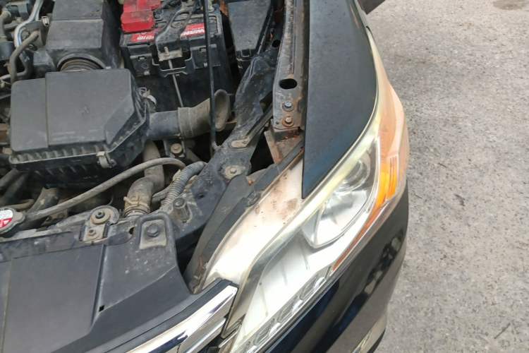 Used Everus S1 2013 1.5L Manual Sport Edition Engine Bay Left